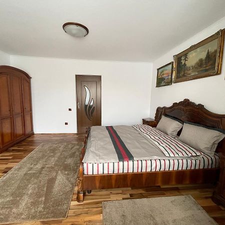 M & I Apartment 3 Targu-Mures Bagian luar foto