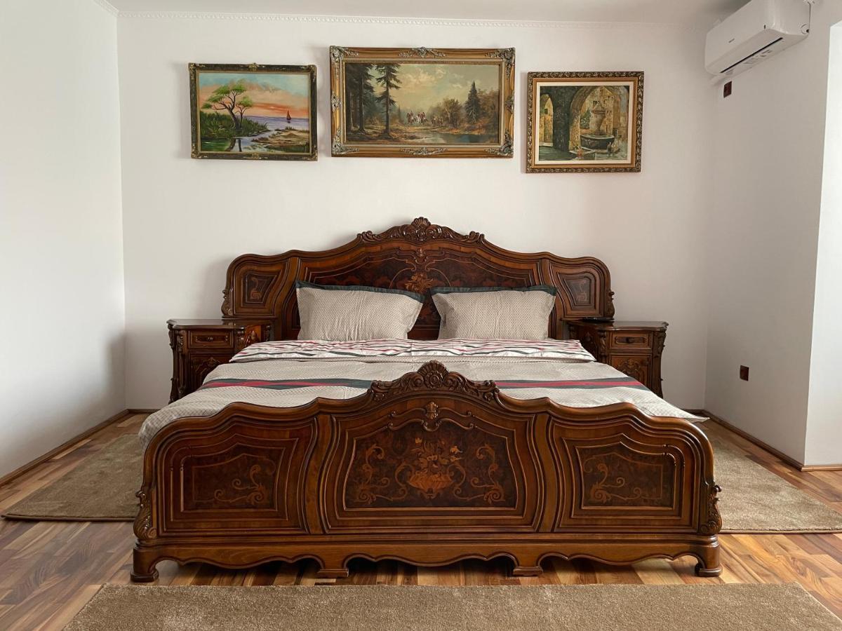M & I Apartment 3 Targu-Mures Bagian luar foto