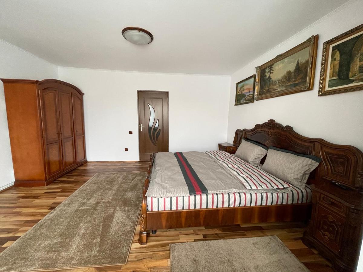 M & I Apartment 3 Targu-Mures Bagian luar foto